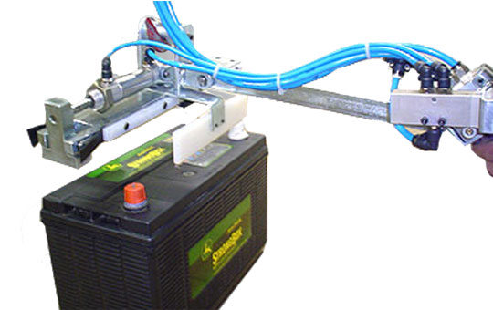 Dispositivo Pneumático para Pega de Bateria